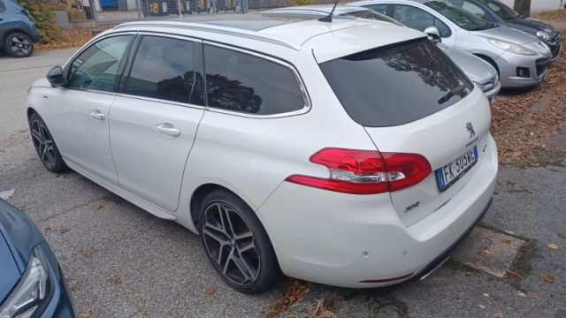PEUGEOT 308 BLUEHDI 150 S&S EAT6 SW GT LINE - foto 2