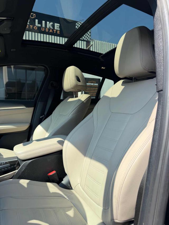 BMW X4 XDRIVEM40D - foto 12