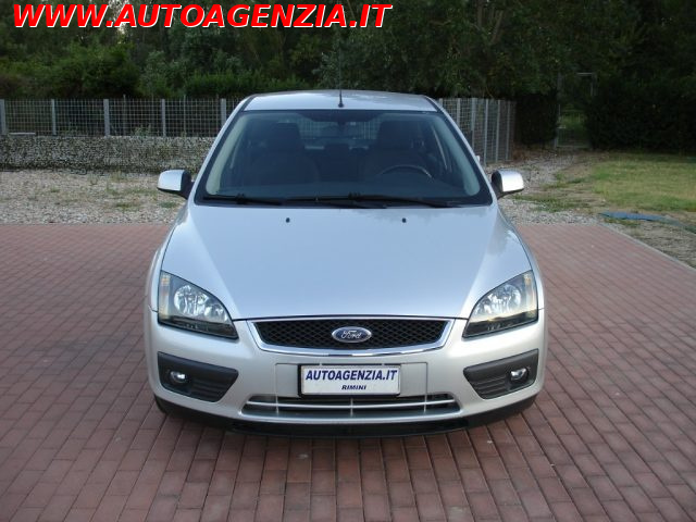FORD FOCUS 1.6 TDCI (90CV) 5P. (POCHI KM) - foto 5