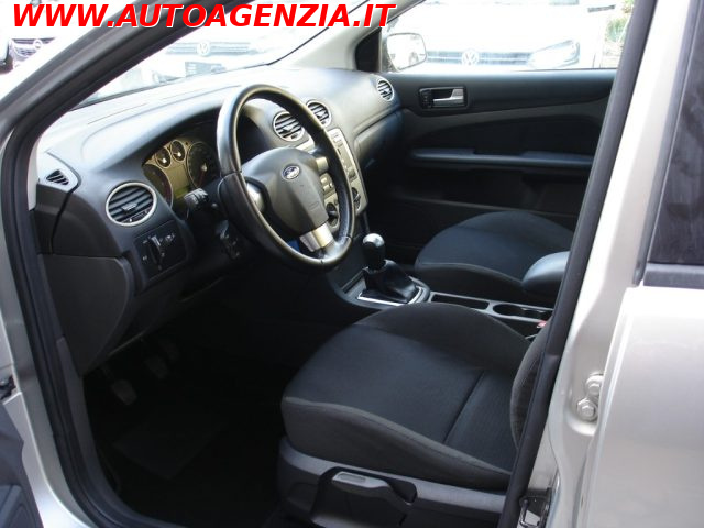 FORD FOCUS 1.6 TDCI (90CV) 5P. (POCHI KM) - foto 12