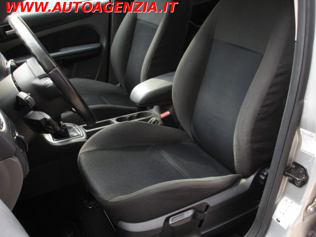 FORD FOCUS 1.6 TDCI (90CV) 5P. (POCHI KM) - foto 9