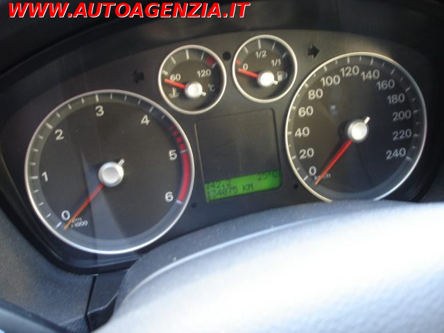 FORD FOCUS 1.6 TDCI (90CV) 5P. (POCHI KM) - foto 15