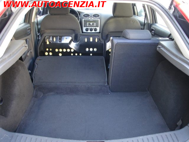 FORD FOCUS 1.6 TDCI (90CV) 5P. (POCHI KM) - foto 17