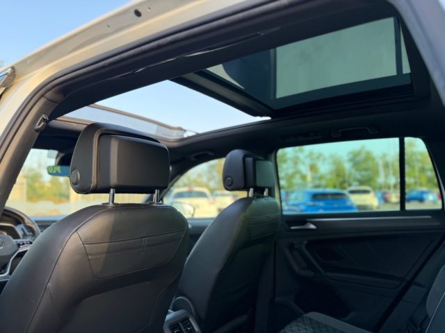 VOLKSWAGEN TIGUAN 2.0 TDI  R-LINE TETTO APRIBILE - foto 23