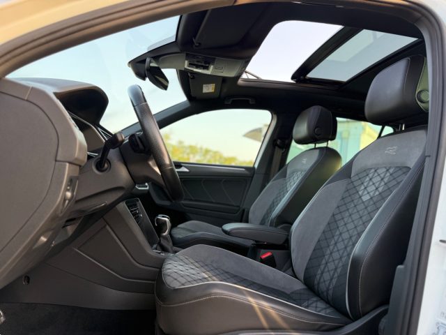 VOLKSWAGEN TIGUAN 2.0 TDI  R-LINE TETTO APRIBILE - foto 16