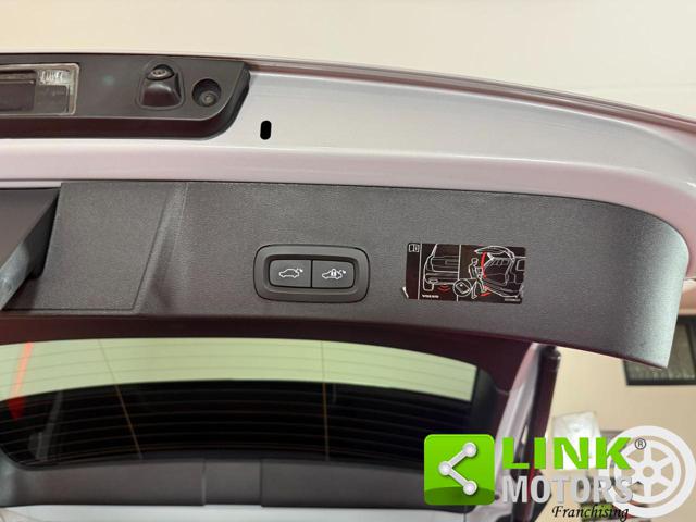 VOLVO XC40 D3 R-DESIGN MANUALE IVA FULL PEL - foto 27