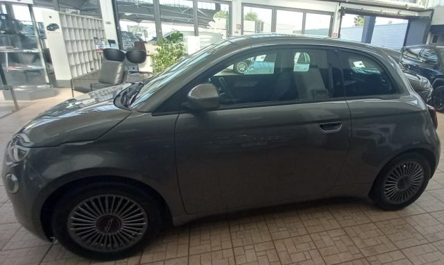FIAT 500E 3+1 42 KWH ICON - foto 2