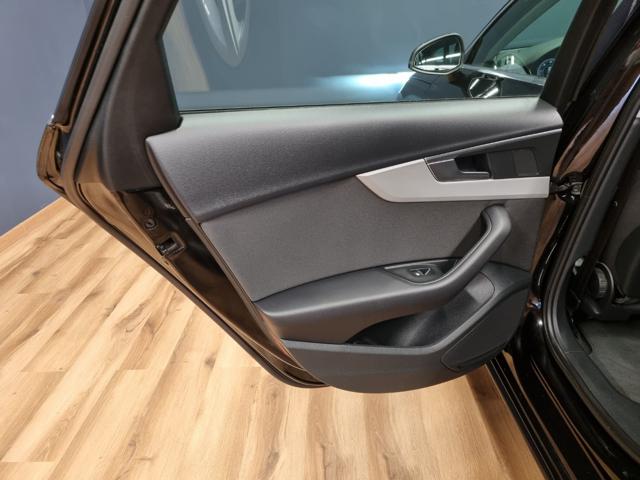 AUDI A4 AVANT 30 TDI/136 CV S TRONIC BUS - foto 23