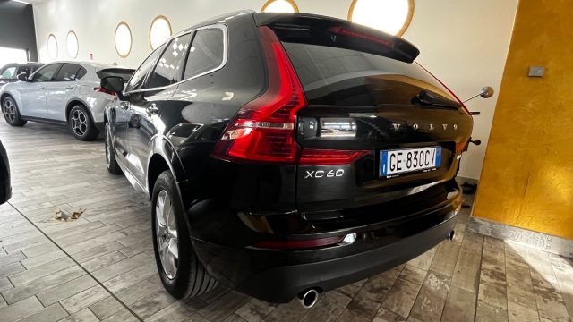 VOLVO XC60 B4 (D) AWD GEARTRONIC MOMENTUM - foto 4