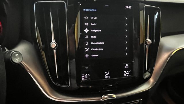 VOLVO XC60 B4 (D) AWD GEARTRONIC MOMENTUM - foto 13