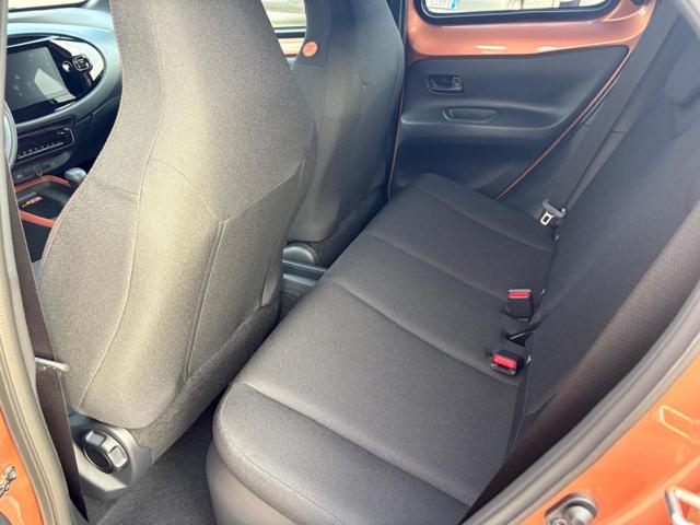 TOYOTA AYGO X 1.5 HYBRID 115 CV 5 PORTE ICON - foto 11