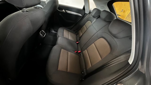 AUDI Q3 2.0 TDI - foto 7