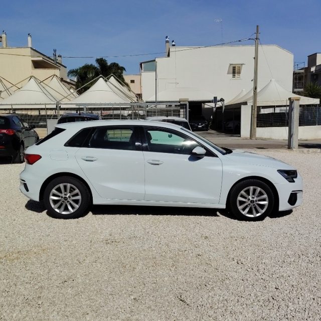AUDI A3 SPB 30 TDI S TRONIC BUSINESS - foto 2