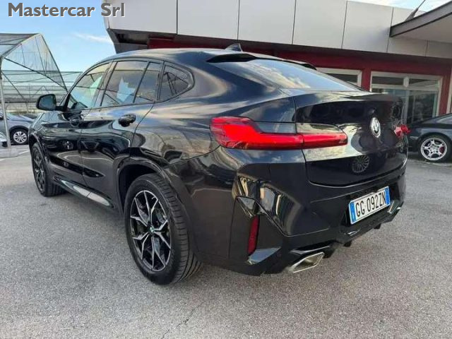 BMW X4 M XDRIVE20D 190CV MHEV 48V MSPOR - foto 3