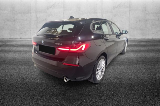 BMW 120 D 5P. ADVANTAGE - foto 2