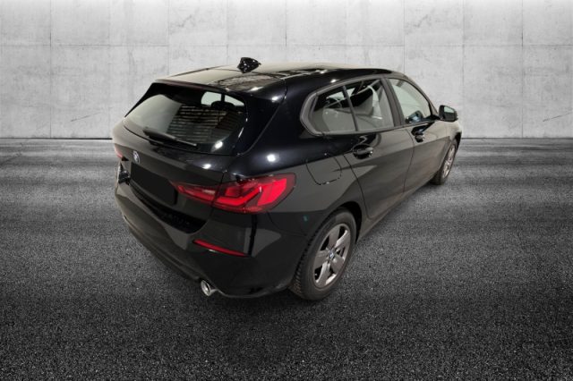 BMW 118 D 5P. ADVANTAGE - foto 2