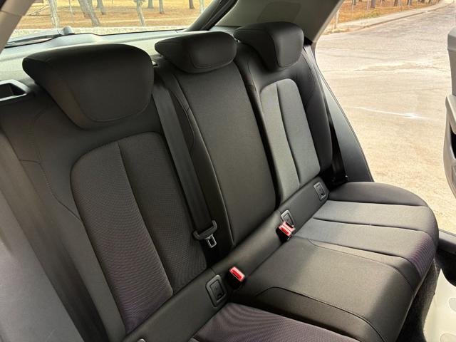 AUDI Q2 30 TDI ADMIRED CARPLAY - foto 19