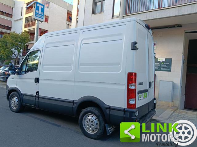 IVECO DAILY 35C 2.3 DIESEL PASSO CORTO TETTO - foto 4