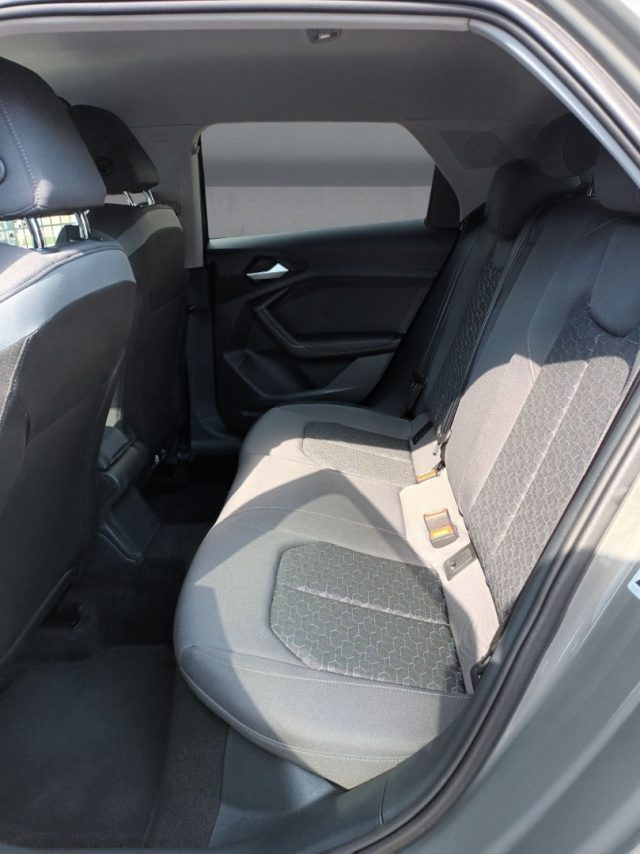 AUDI A1 SPB 30 TFSI BLACKLINE PACKLUCI P - foto 9
