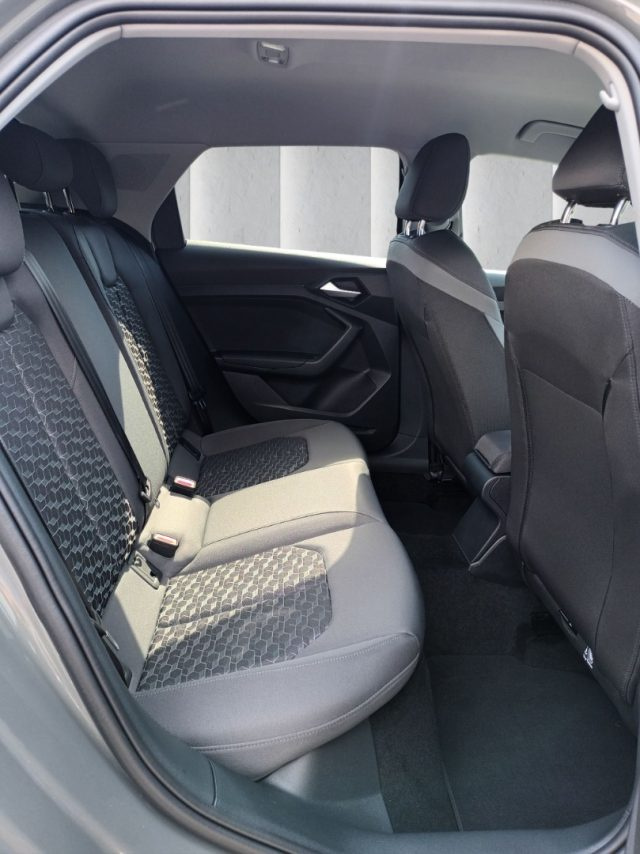 AUDI A1 SPB 30 TFSI BLACKLINE PACKLUCI P - foto 10