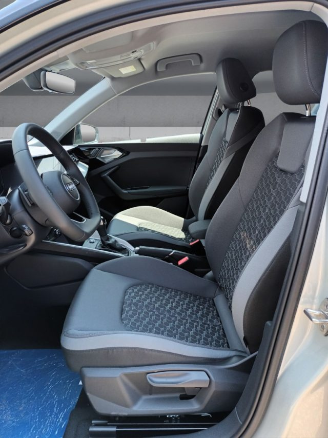AUDI A1 SPB 30 TFSI BLACKLINE PACKLUCI P - foto 6