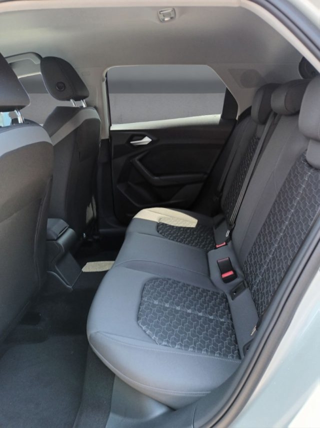 AUDI A1 SPB 30 TFSI BLACKLINE PACKLUCI P - foto 7