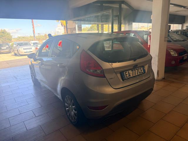 FORD FIESTA + 1.4 TDCI 68CV 5 PORTE - foto 7