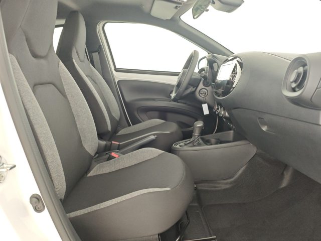 TOYOTA AYGO X 1.0 VVT-I 72 CV AUTOMATICA ACTIV - foto 4