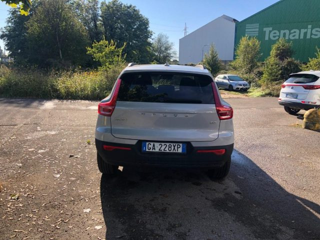 VOLVO XC40 D3  GEARTRONIC MOMENTUM - foto 8