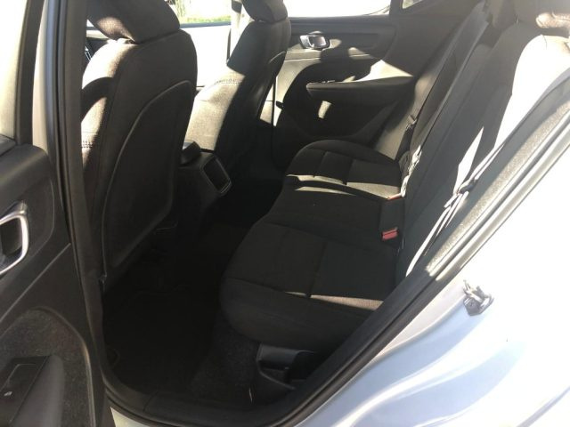 VOLVO XC40 D3  GEARTRONIC MOMENTUM - foto 10