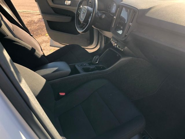 VOLVO XC40 D3  GEARTRONIC MOMENTUM - foto 12