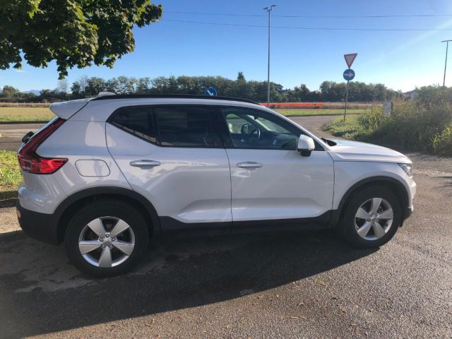 VOLVO XC40 D3  GEARTRONIC MOMENTUM - foto 5