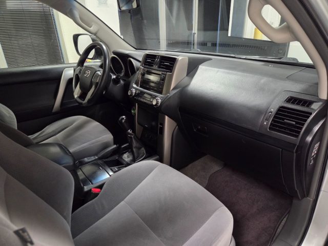 TOYOTA LAND CRUISER 3.0 D4-D 5 PORTE MANUALE - foto 10