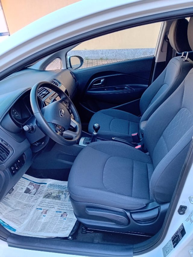 KIA RIO 1.2 - foto 3