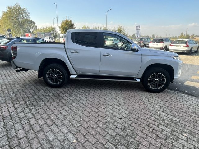 MITSUBISHI L200 2.3 D DOUBLE CAB 4X4 SUPER SELEC - foto 3