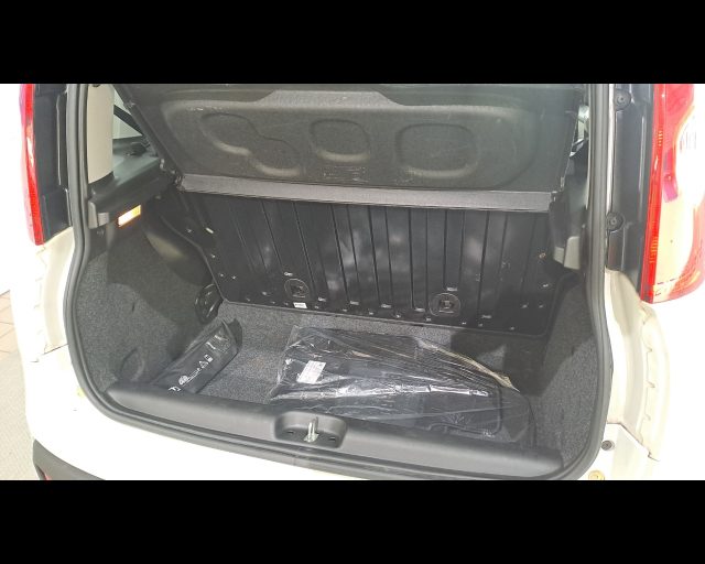 FIAT NEW PANDA 1.0 HYBRID S&S 70CV 5 POSTI - foto 11