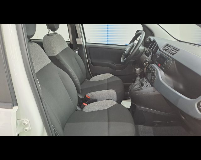 FIAT NEW PANDA 1.0 HYBRID S&S 70CV 5 POSTI - foto 16