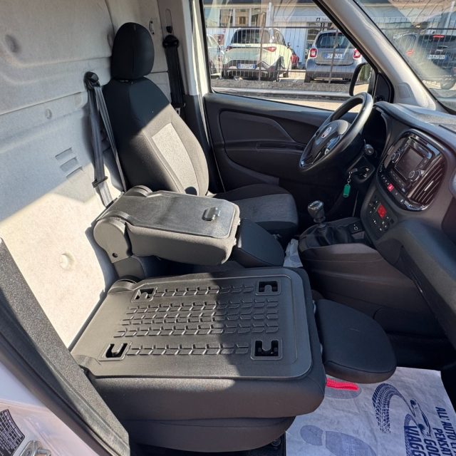 FIAT DOBLO 1.6 MJET 105CV S.&S. PL-TN CARGO - foto 17