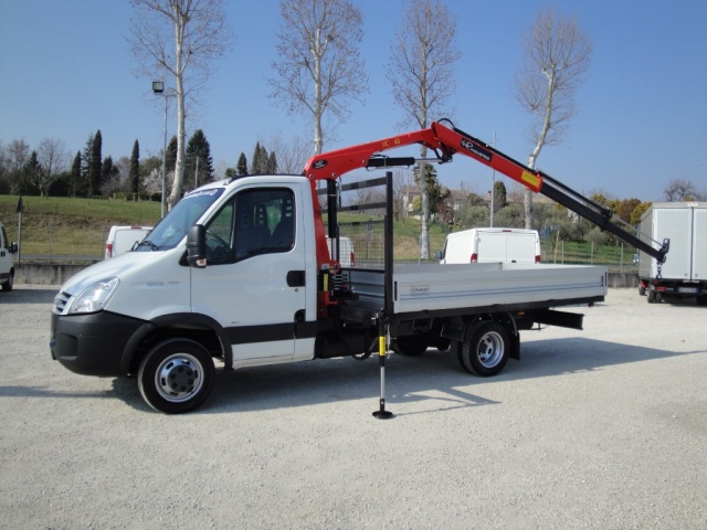 IVECO Daily 35C18  3.0 HPT a cassone Immagine 0