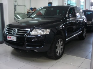 VOLKSWAGEN Touareg 2.5 R5 TDI TIPTRONIC Usata