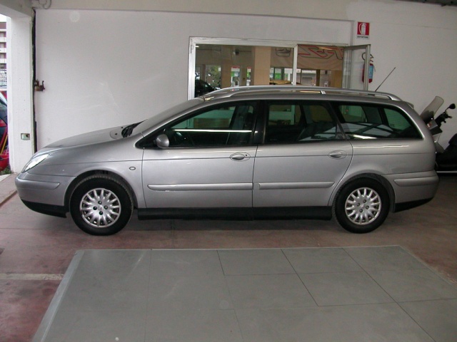 CITROEN C5 2.2 HDi cat S.W. Exclusive Immagine 3
