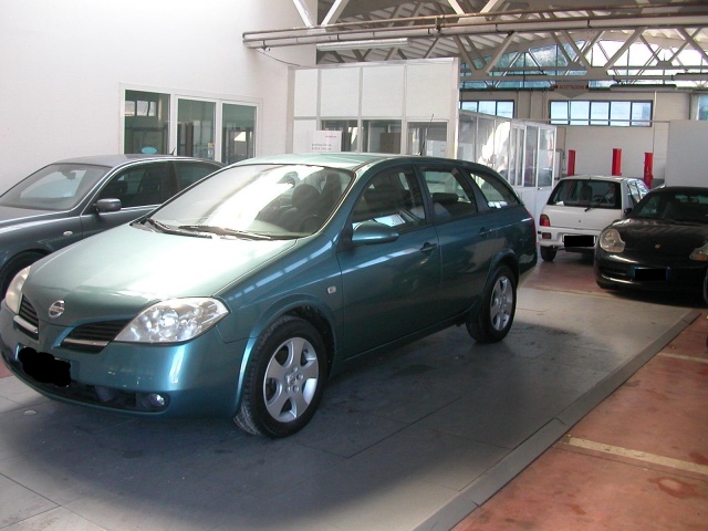 NISSAN Primera 1.8 16V cat Station Wagon Acenta Immagine 2