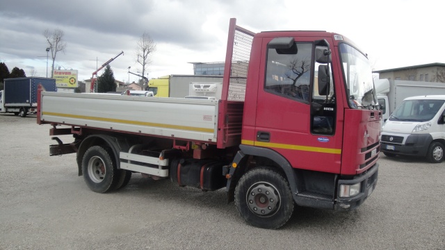 IVECO Eurocargo Tector  80 E 18 75 q. Immagine 1