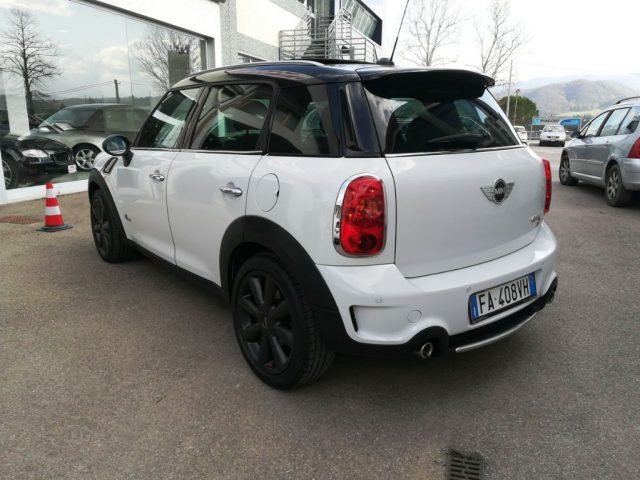 MINI Countryman Cooper D Count. ALL4 -Autom.-Tetto Panoram.-Navig. Immagine 2