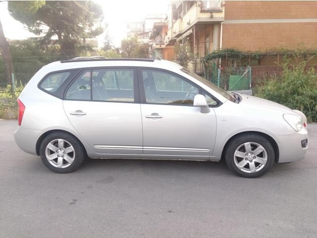 KIA Carens CRDi Class Sensori Parking Posteriori - 6