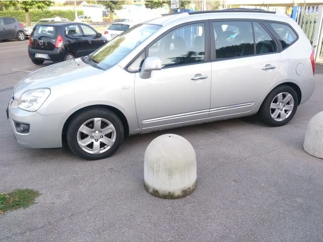 KIA Carens CRDi Class Sensori Parking Posteriori - 5