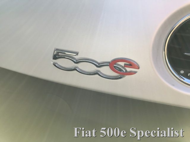 FIAT 500e FIAT 500 ELETTRICA BEV SPORT ABARTH LOOK WHITE