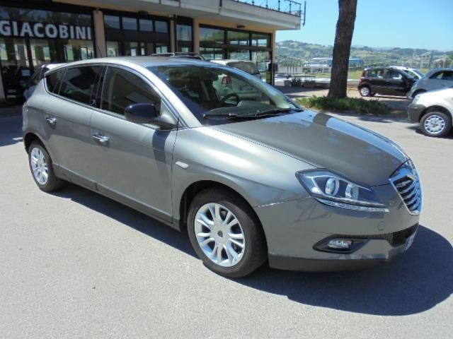 lancia delta 1.6 mjt dpf selectronic gold navigatore anno 2012