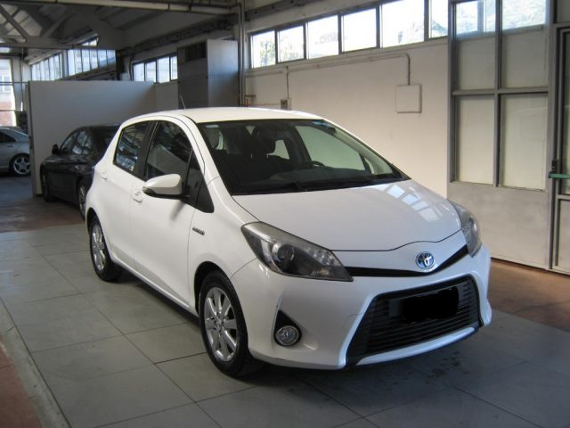 toyota yaris 1.5 hybrid 5 porte lounge più anno 2014