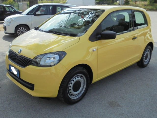 volkswagen up! 1.0 68cv active g-tec metano van autocarro anno 2015